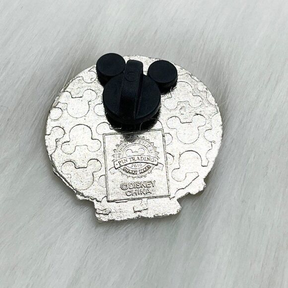 🔮 5/$25 Disney Orange Oh Mickey! Classic Mickey Mouse Pin - Picture 3 of 3